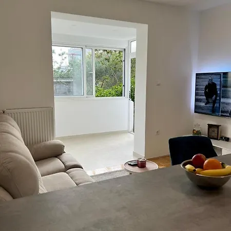M&s Apartment *